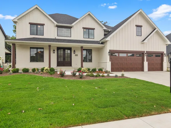 9358 Sweetspire Place St, Saint John, IN 46373