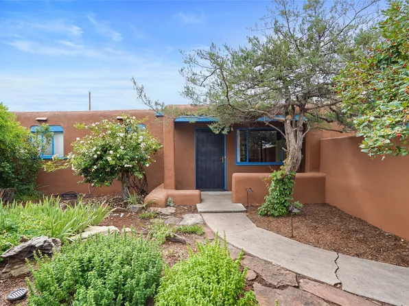 2914 Alamosa Dr, Santa Fe, NM 87507