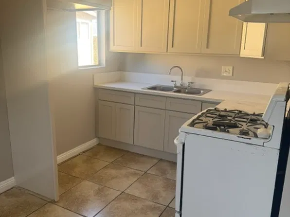 10393 Amherst Ave, Montclair, CA 91763