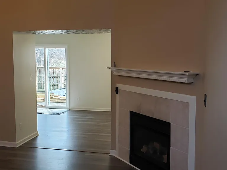 3409 Mechanicsburg Dr — Photo 4