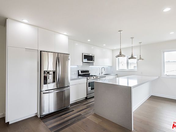 3rd image of 1106 Harrison Ave APT 3