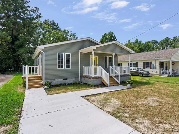 208 Cobb St, Franklin, VA 23851