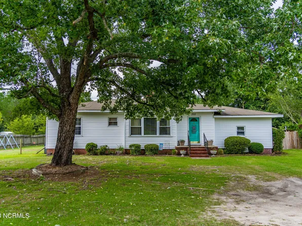 392 Louis Breeden Boulevard, Hamlet, NC 28345