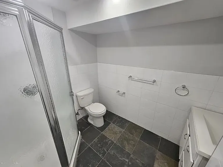 437 Elm St #1L — Photo 11
