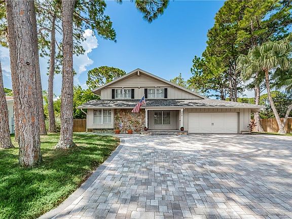 4th image of 302 Crosswinds Dr