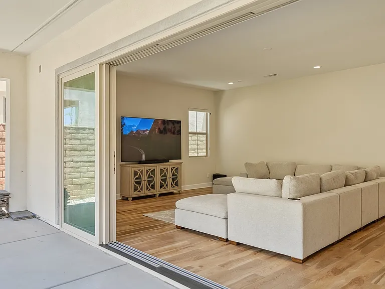 21217 Rockview Ter — Photo 14