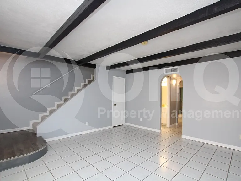 2211 W Turney Ave #B — Photo 4