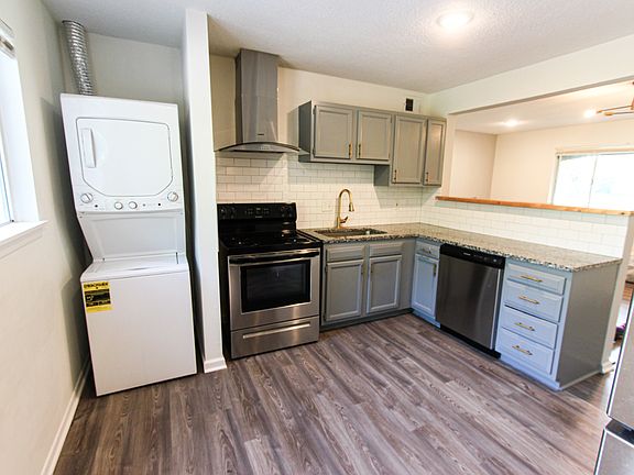 3rd image of 8449 Lowell Ave APT A