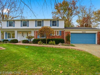 30033 Valley Side Dr, Farmington Hills, MI, 48334