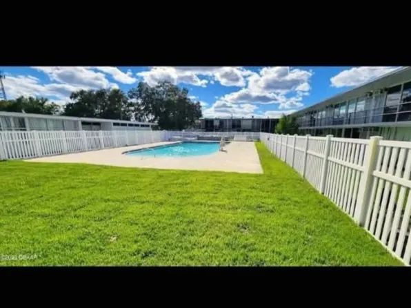 1202 Ridgewood Ave, Daytona Beach, FL
