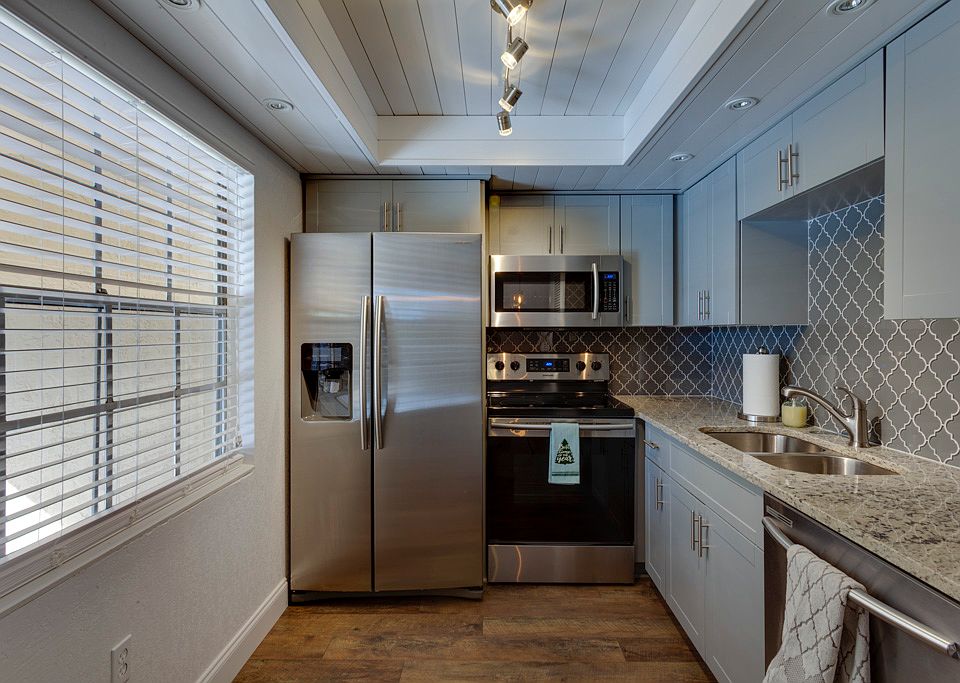 1st image of 840 Virginia St APT 205