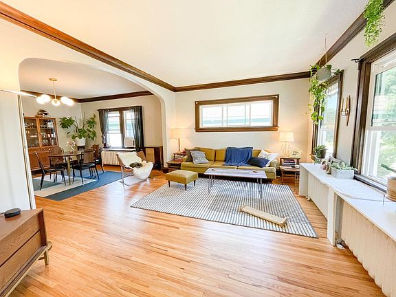 2nd image of 912 Linwood Ave #2