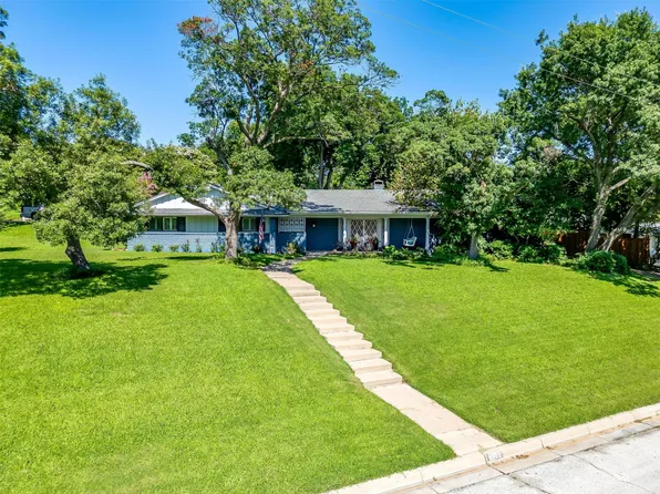 6495 Woodstock Rd, Fort Worth, TX 76116