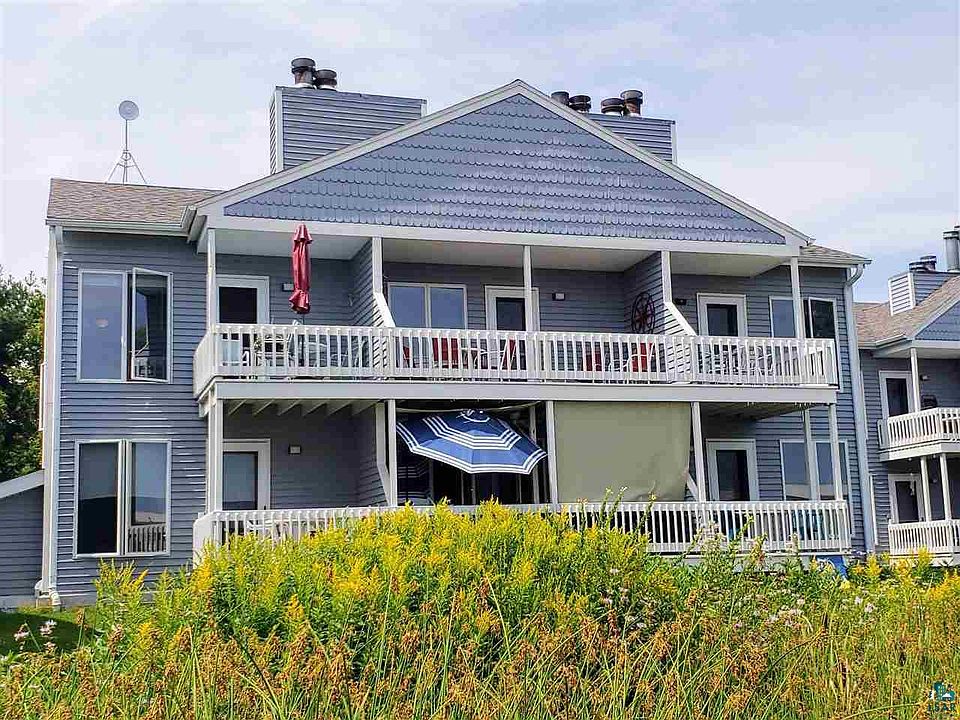 1st image of 240 Wilson Ave #206