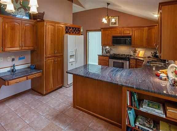 3rd image of 4319 S Orlando Ct