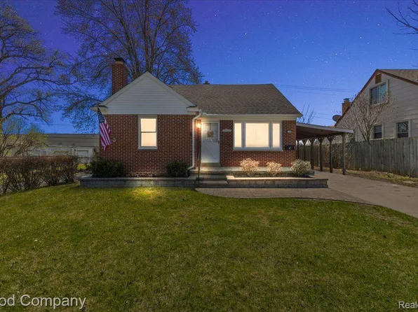 19004 Birmingham St, Roseville, MI 48066