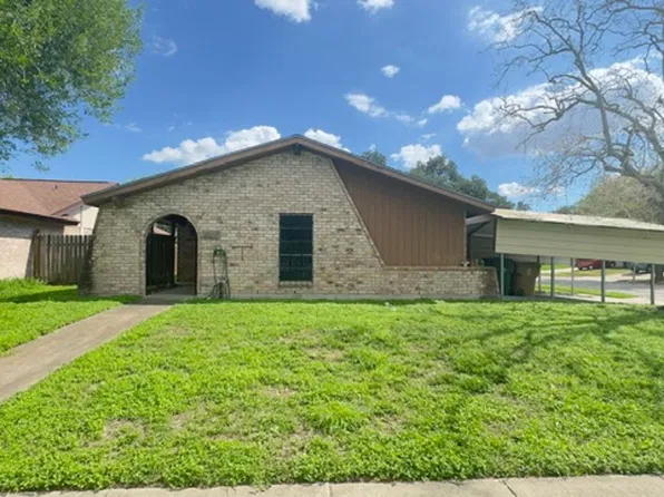 4002 Brownwood Cir, Corpus Christi, TX 78410