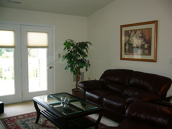 3rd image of 338 W Saginaw St Unit 59