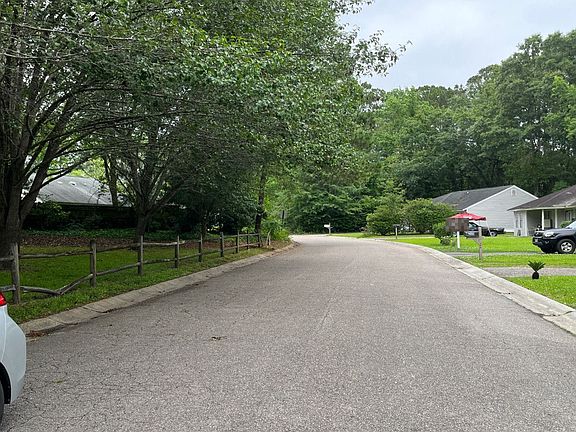 5th image of 202 Mickler Dr
