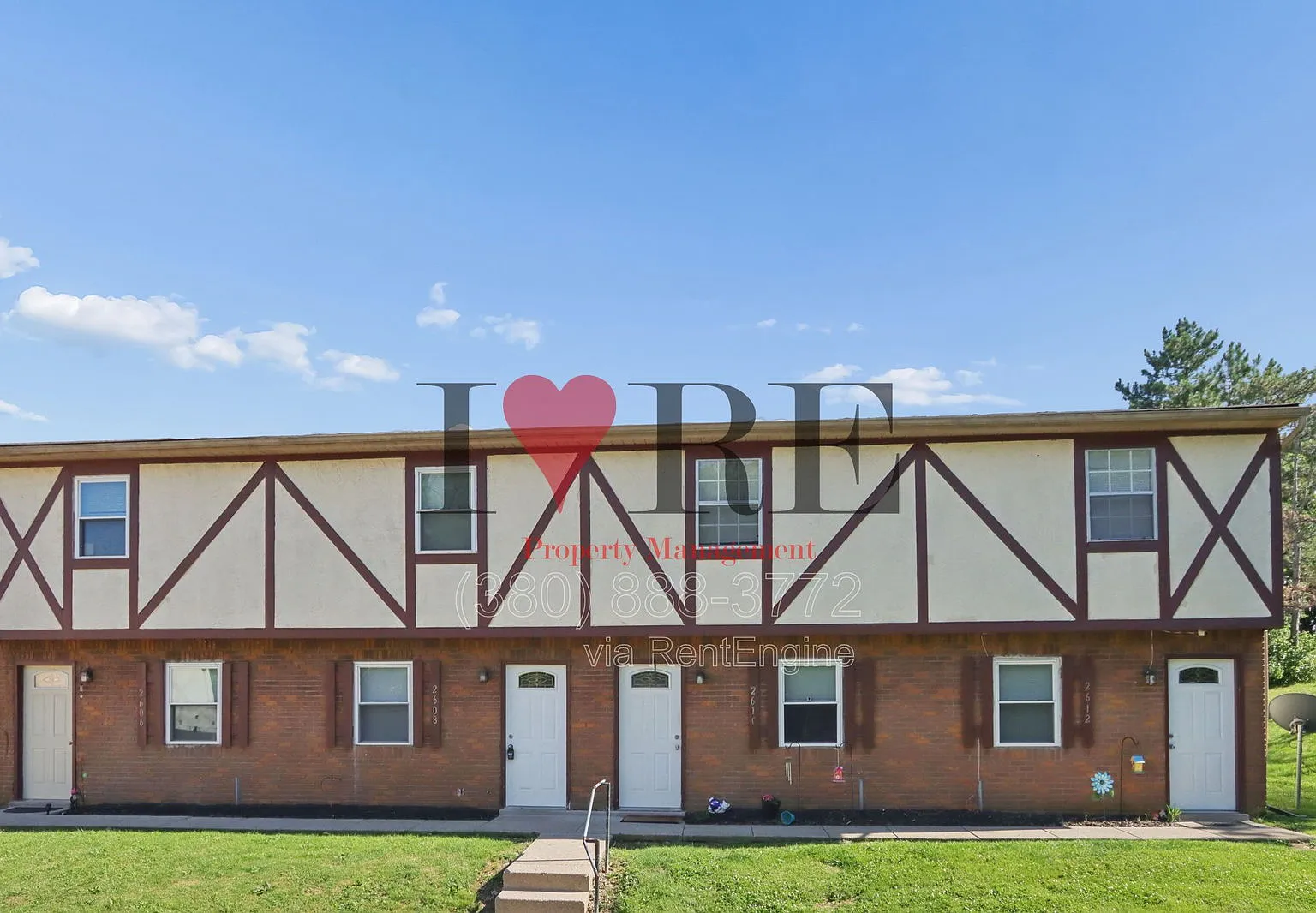 2 bed, 1.0 bath, 883 sqft, $925 — Photo 1