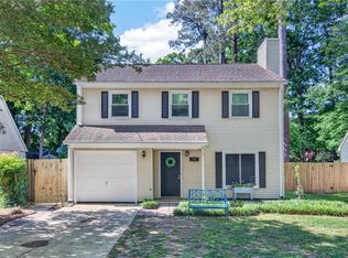 34 Mellon St, Newport News, VA 23606