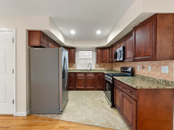 219 South Street image 19 of 45