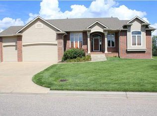 3826 N Lakecrest St, Wichita, KS 67205