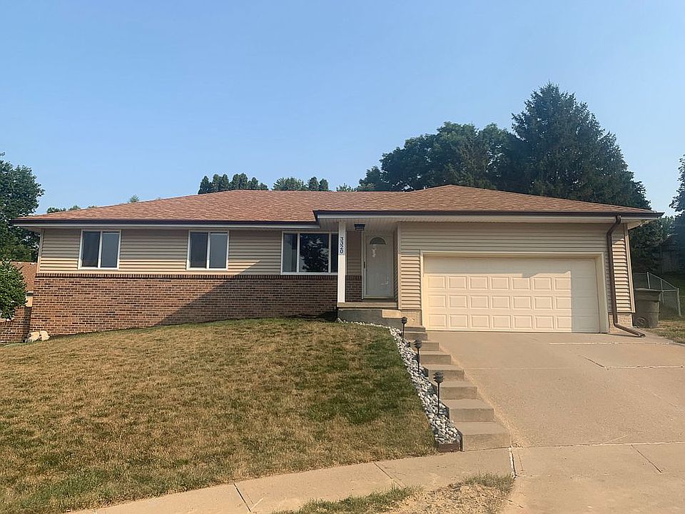 1st image of 3320 Surrey Ct