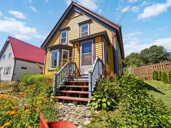 113 2nd St, Digby, NS B0V 1H0