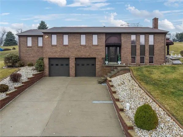 113 Skyview Dr, Jeannette, PA 15644