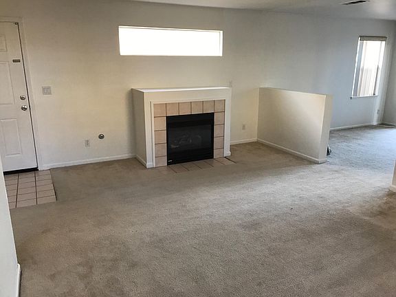 2nd image of 3133 Lake View Ct