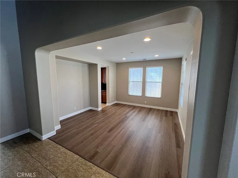 6686 Sand Dunes St — Photo 12