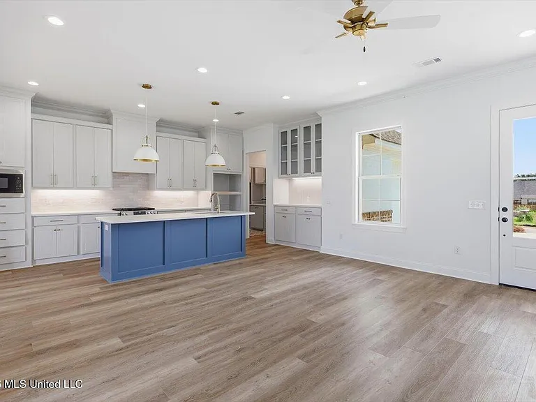 515 Portner Way — Photo 5
