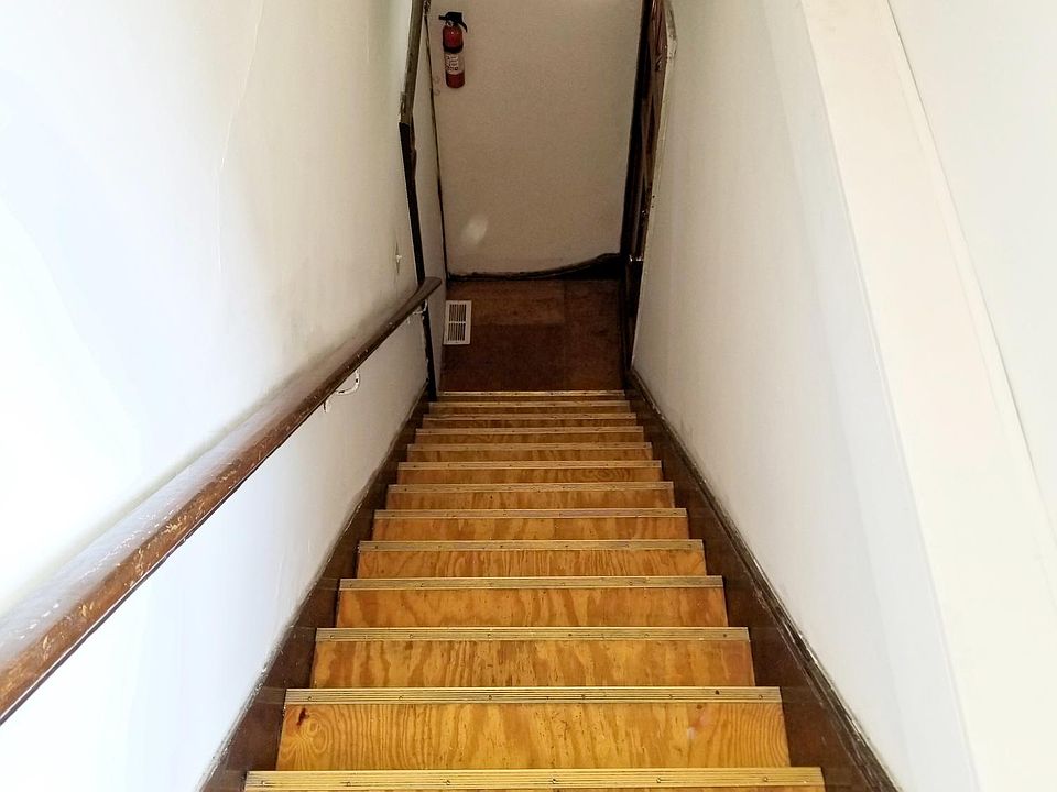 Entry Stairs