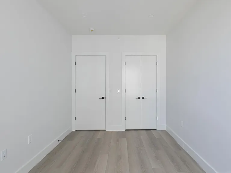 215 E 124th St #7B — Photo 12