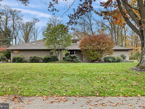 5 Deer Run, Princeton, NJ 08540