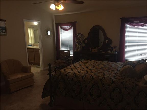 4th image of 10930 Lemay Dr