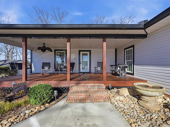 4th image of 227 Forest Cove Rd