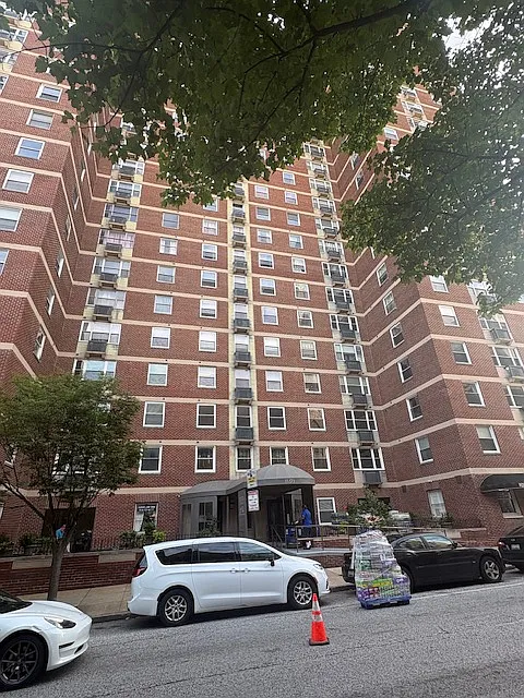 1101 Saint Paul St #1004