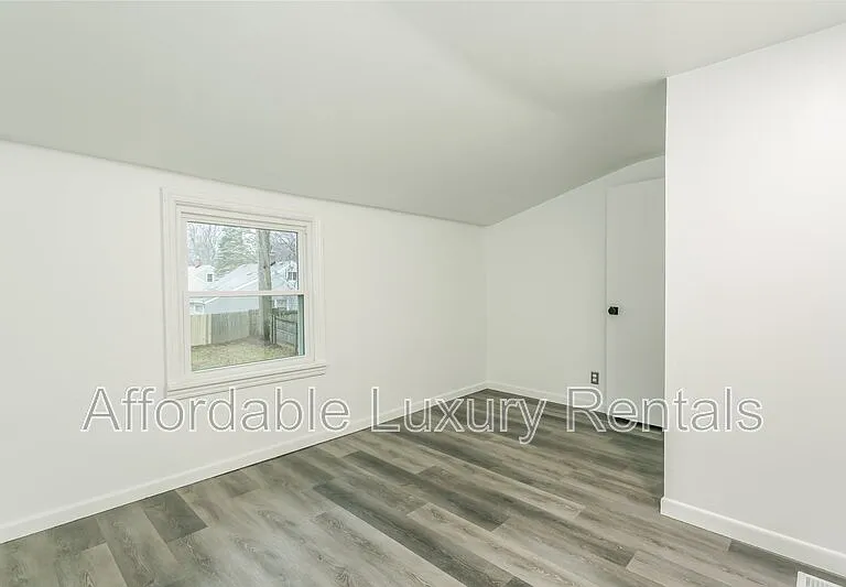 805 Landing Rd N — Photo 20