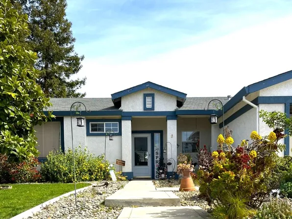 1052 Fairway Dr, Atwater, CA 95301