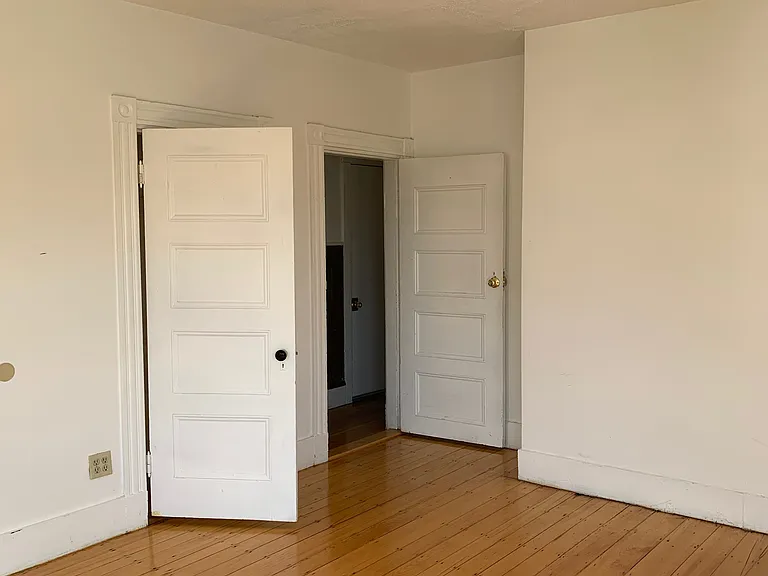 151-2 Central St — Photo 10