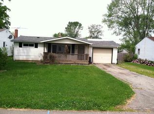 236 Aiken St, Hope, IN 47246
