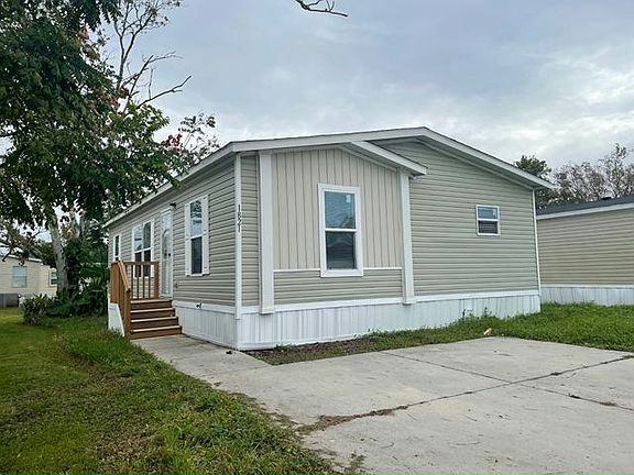 3rd image of 1821 Jolly Ave #379