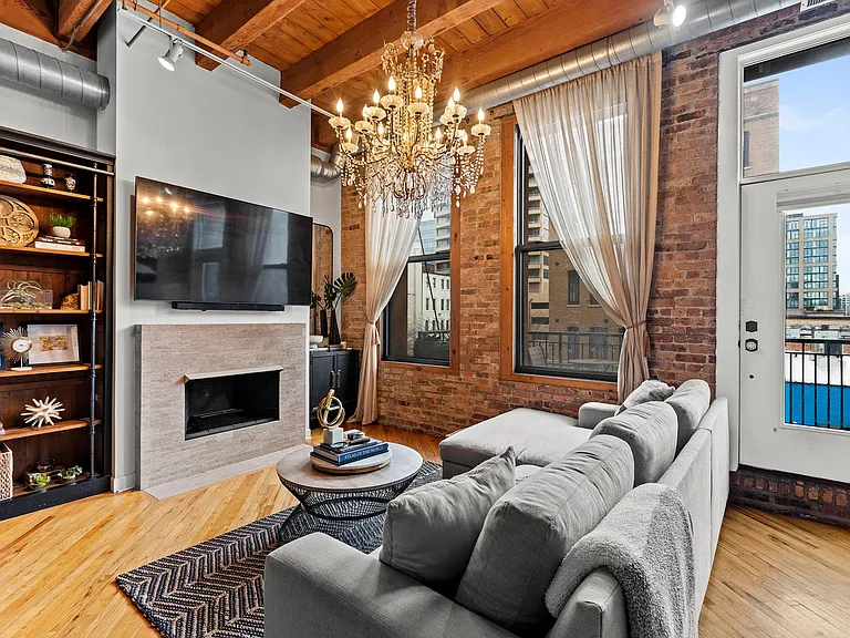 616 W Fulton St #217 — Photo 9