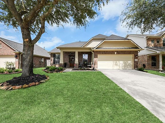 4th image of 11519 Columbia Pines Ln
