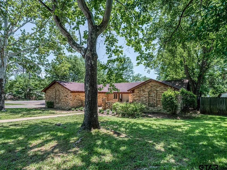 509 Winchester Dr — Photo 29