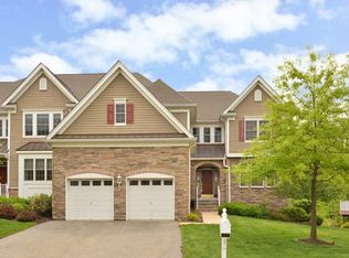 22 Baxter Lane, west orange, NJ 07052