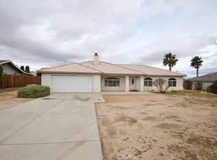 17482 Walnut St, Hesperia, CA 92345