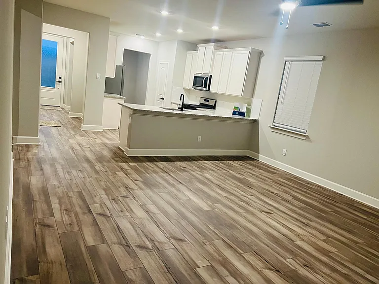 1032 Calhoun Dr — Photo 17